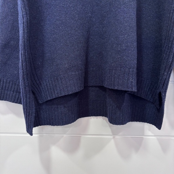 Country Classics navy blue 100% lambswool crew neck split hem sweater size L - Picture 9 of 16